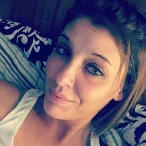 Meet your Posher, Becca